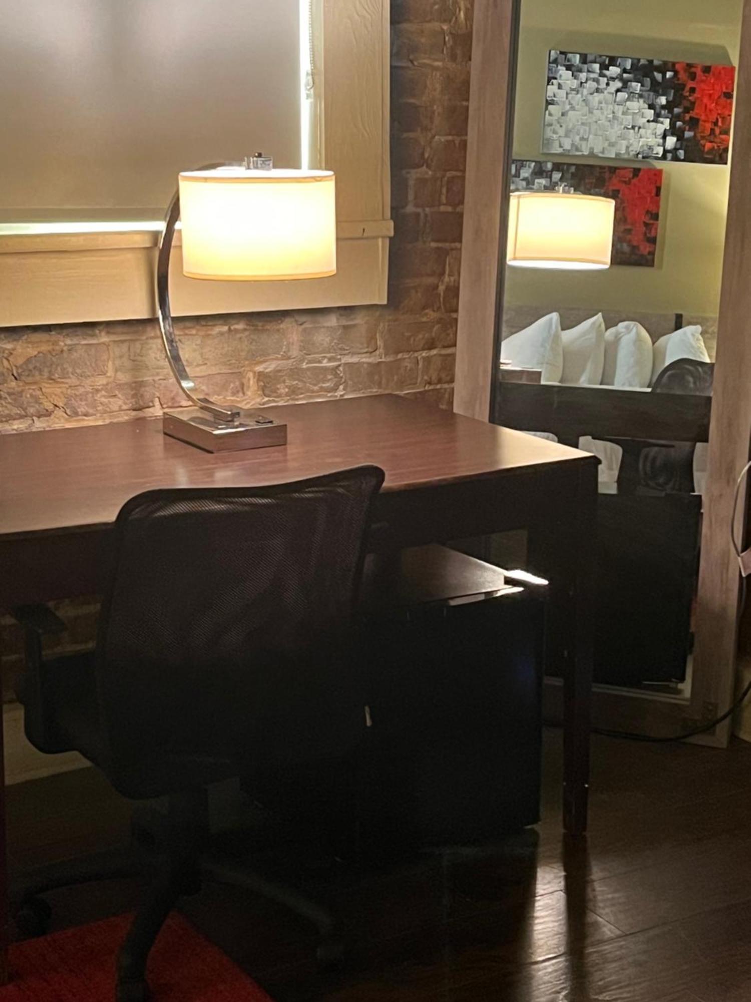 The Skylight Hotel 格林维尔 外观 照片
