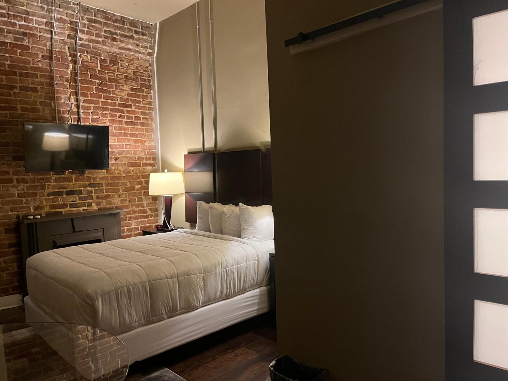 The Skylight Hotel 格林维尔 外观 照片